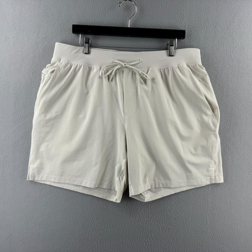 Lululemon T.H.E. Shorts Mens 2XL Cream Color Linerless 7" Inseam